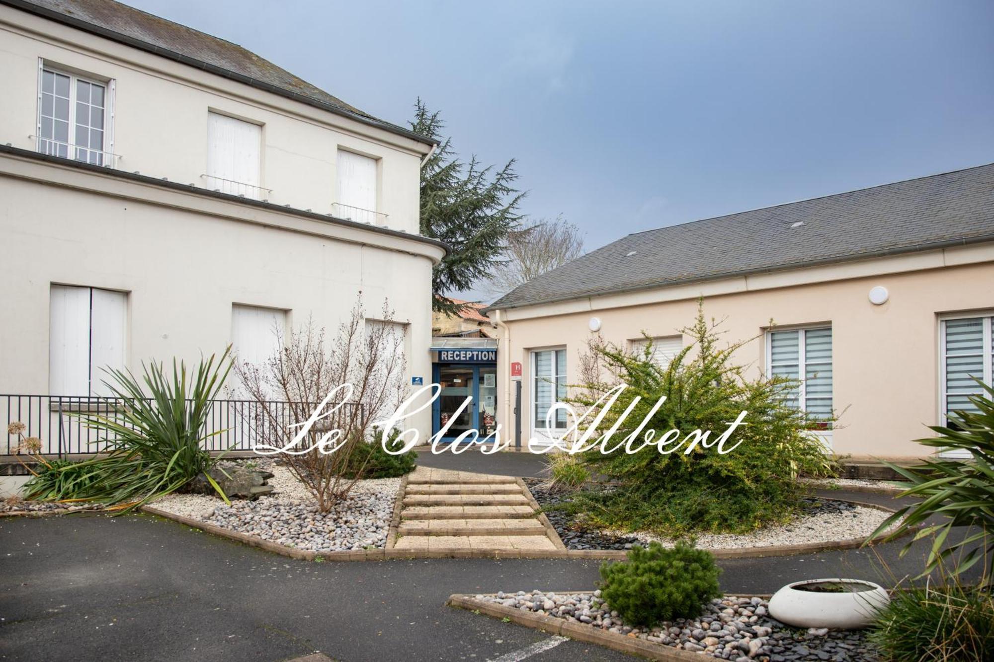 Le Clos 3*